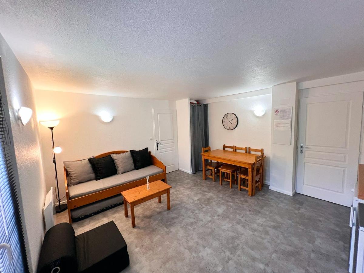 Vars, Appart Spacieux Renove 4 Couchages Dans Chalet Vars  Exterior foto