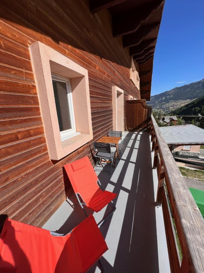 Vars, Appart Spacieux Renove 4 Couchages Dans Chalet Vars  Exterior foto